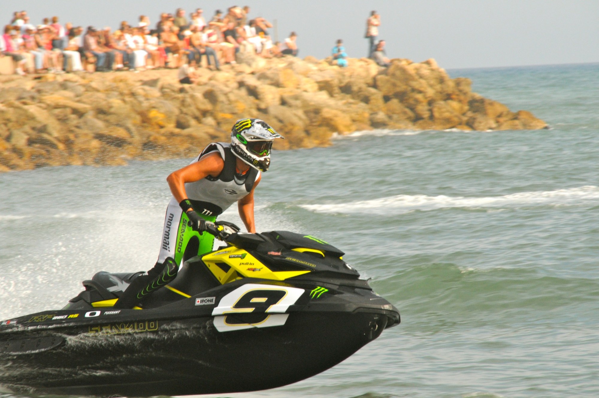 Cyrille Lemoine en jet-ski, photographie d’archives